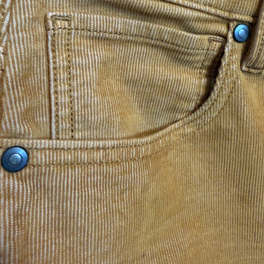 Carve Designs Corduroy Pants 5-Pocket Size 8 Mustard/Copper - Picture 5 of 8